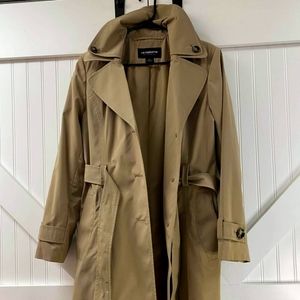 Liz Claiborne rain jacket size M